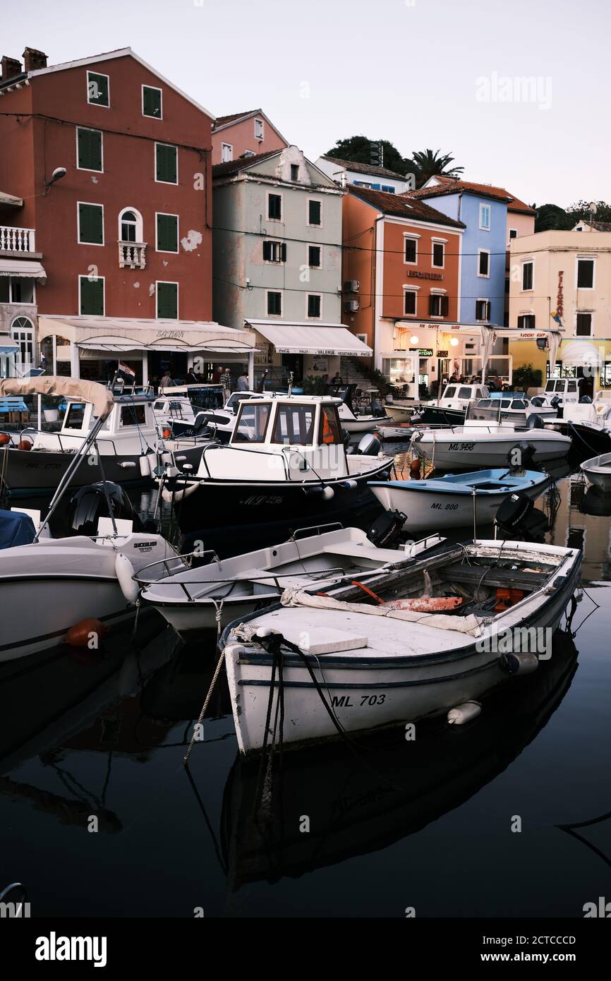 Der Hafen von Veli Lošinj, Kroatien Stockfoto