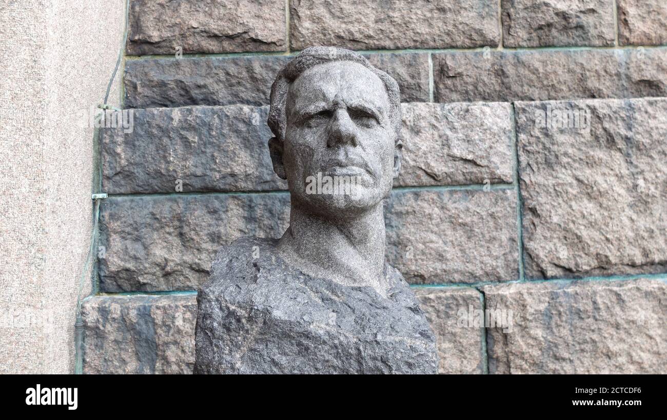 Skulptur des Leiters von Gustav Sandberg im Rathaus, Stadshuset von Stockholm. Johan Gustaf Sandberg war ein schwedischer Maler, Bildhauer und Künstler Stockfoto