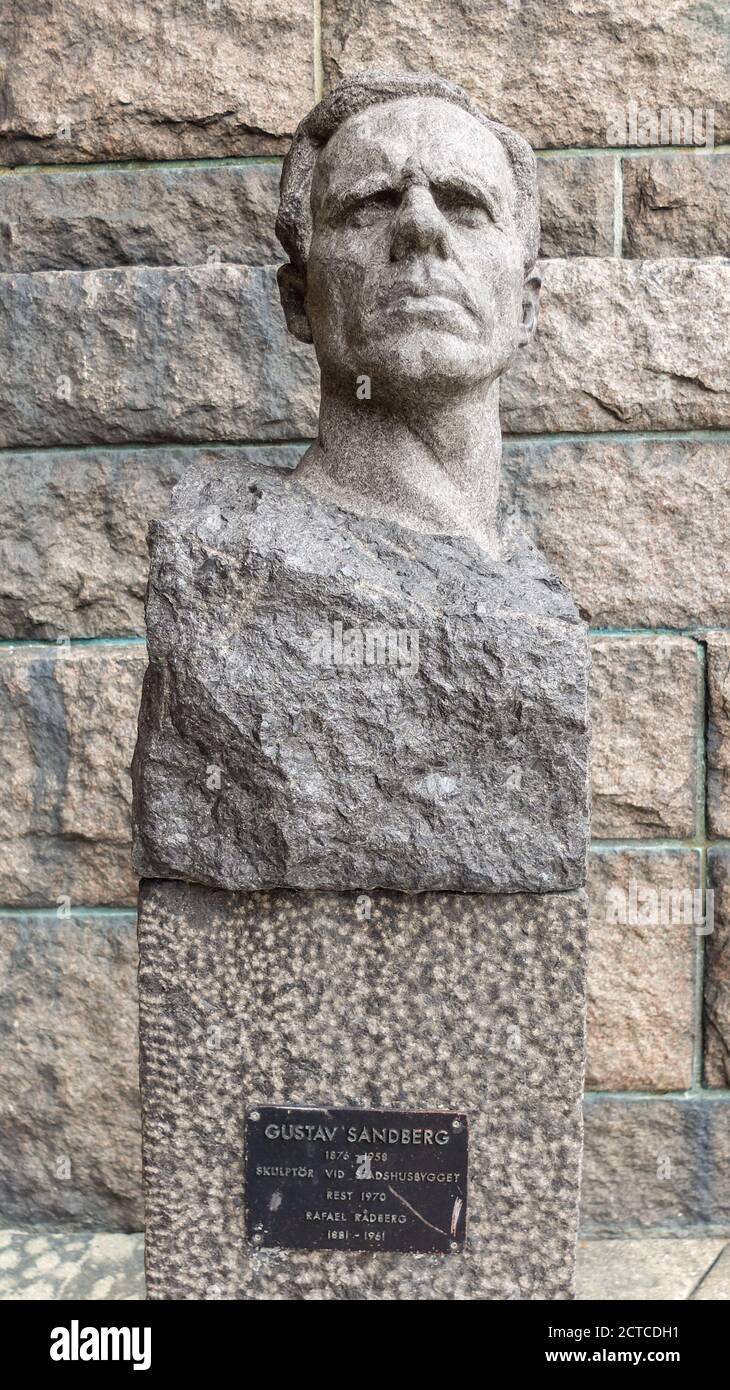 Skulptur des Leiters von Gustav Sandberg im Rathaus, Stadshuset von Stockholm. Johan Gustaf Sandberg war ein schwedischer Maler, Bildhauer und Künstler Stockfoto