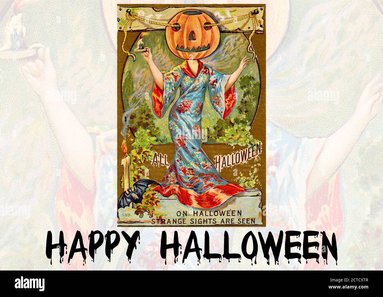 Vintage halloween Grüße - an Halloween werden seltsame Sehenswürdigkeiten gesehen - Kürbis-köpfige Frau tanzen mit Kopieplatz auf beiden Seiten, um Nachricht hinzuzufügen. Stockfoto