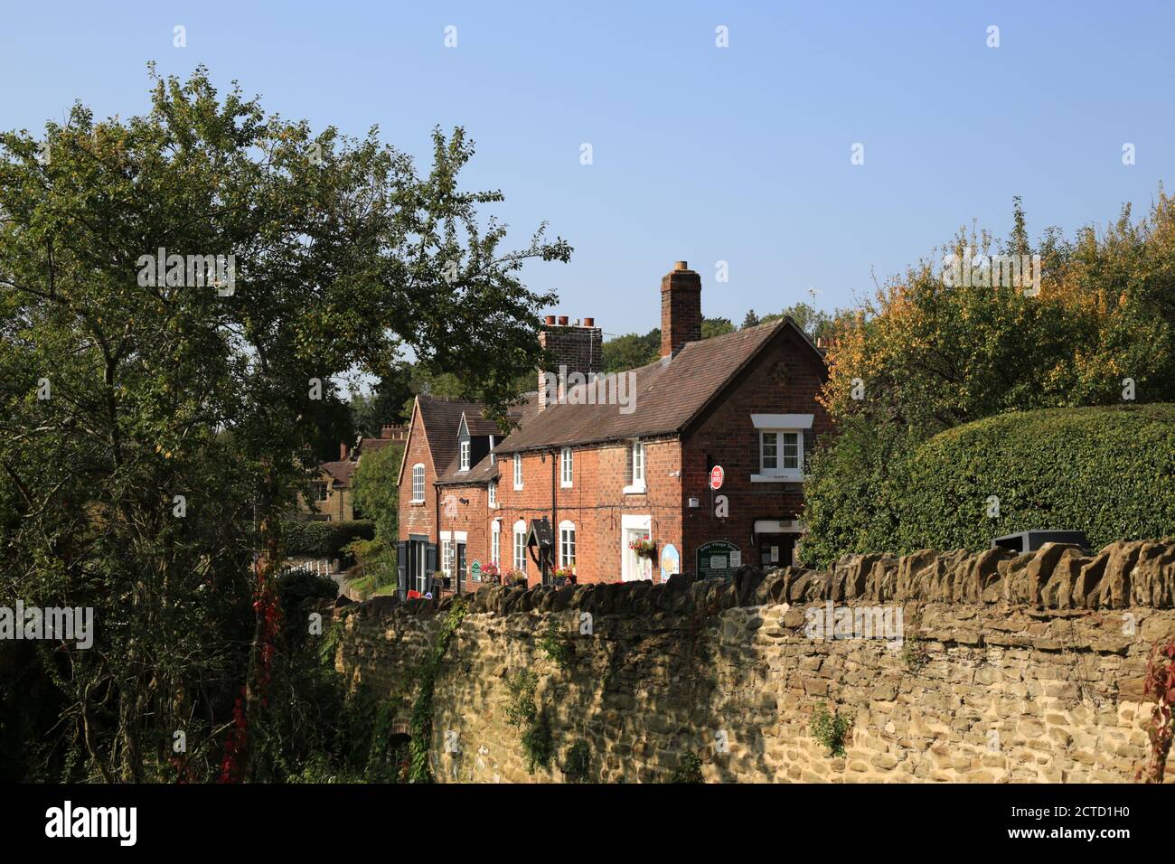 Der Dorfladen und Post am oberen Arley am Fluss Severn nahe Kidderminster, Worcestershire, UK. Stockfoto