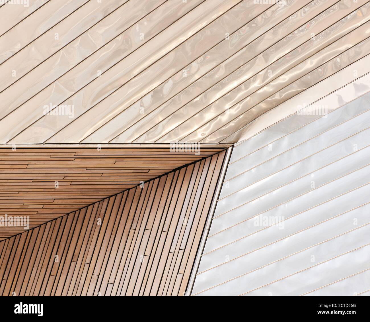 Äußere Detail von Rotterdam Centraal Station, Niederlande. Fertiggestellt im Jahr 2014 nach einer umfangreichen Umgestaltung durch ein Team von niederländischen Firmen Benthem Crouwel Architects, MVSA Architects und West 8. Stockfoto