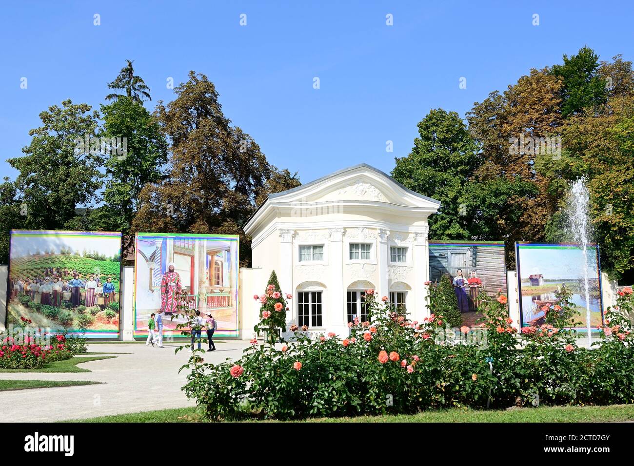 Baden bei Wien, Niederösterreich, Österreich. Das größte Outdoor-Fotofestival in Europa in Baden bei Wien. Stockfoto