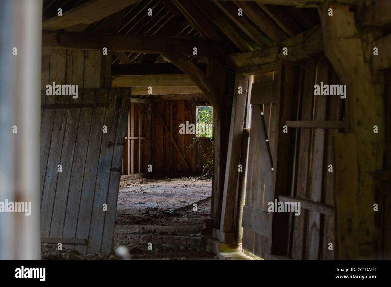 Etwas heruntergekommenes Gebäude Stockfoto