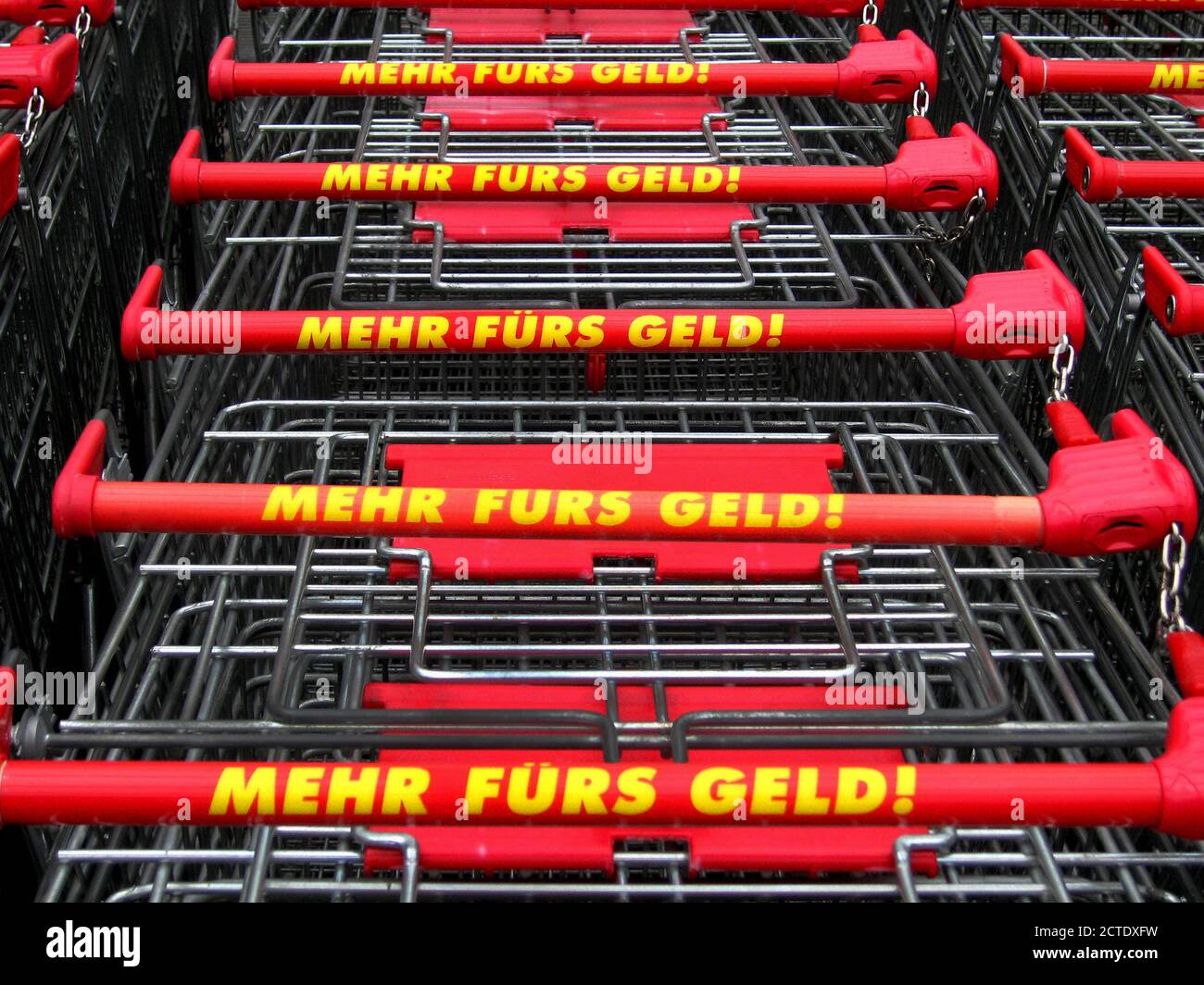 Supermarkt Trolleys, Österreich Stockfoto