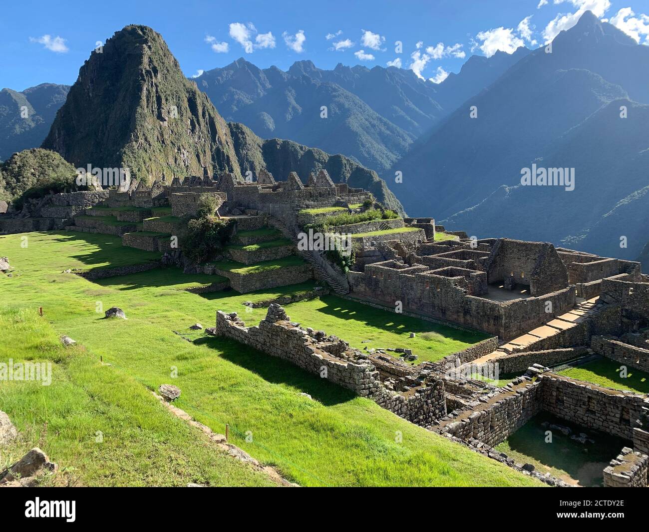 Tolle Aussicht auf die Inka-Zitadelle Machu Picchu. Großartiges historisches Wahrzeichen. Berühmte Attraktion in Peru. Alte Steingebäude. Lost Incas Stadt. Inka-Imperium Stockfoto