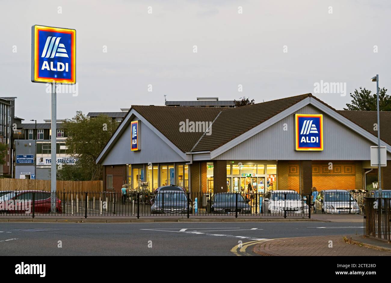 Aldi Supermarkt am Broadway, Wickford, Essex. VEREINIGTES KÖNIGREICH Stockfoto