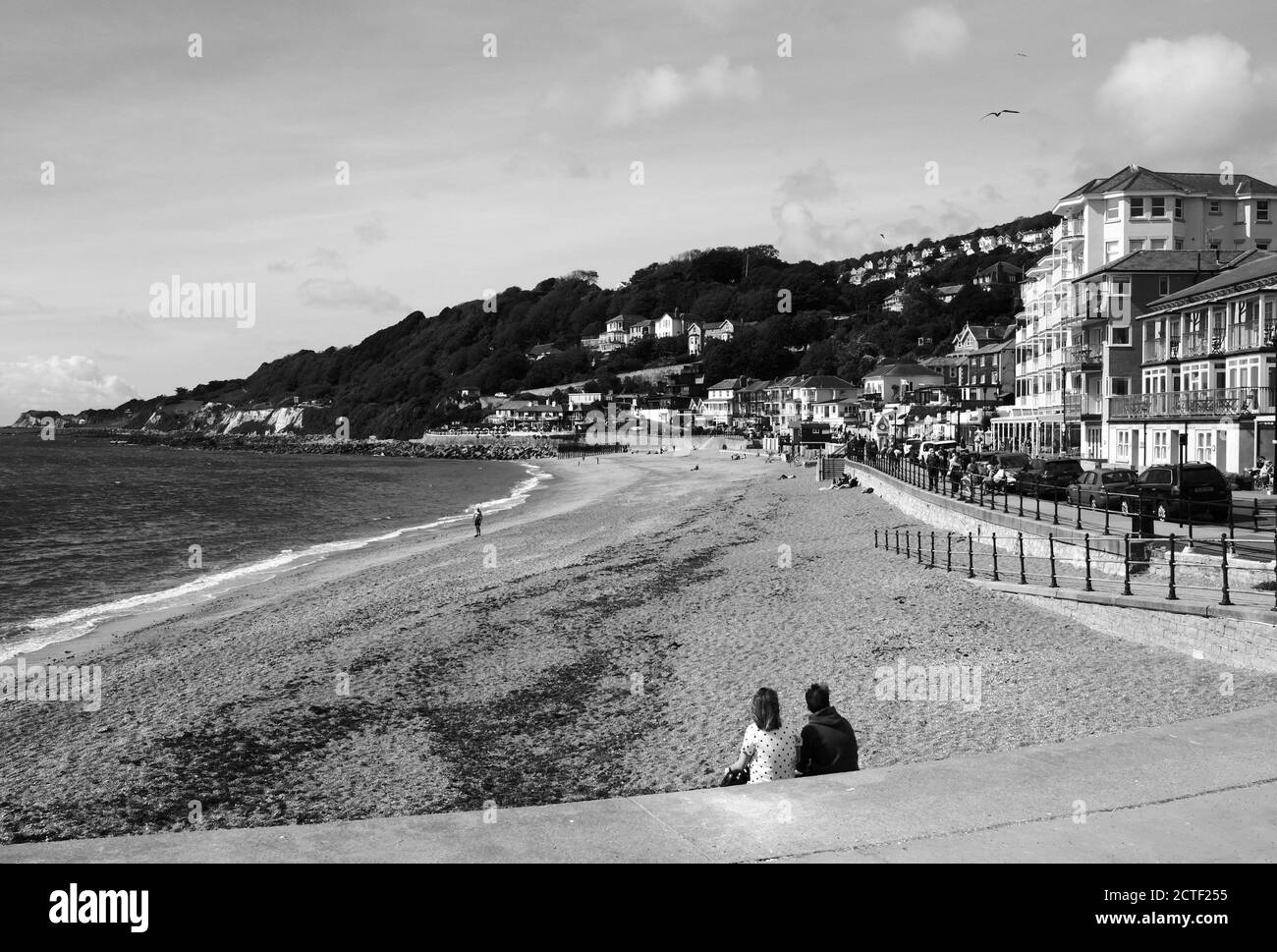 Ventnor Isle of Wight Blick auf den Strand und das Meer Stockfoto