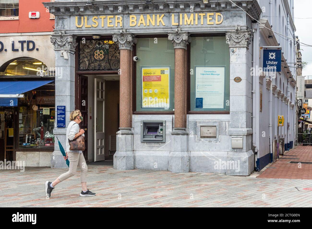 Cork, Irland. September 2020. Die Ulster Bank ist in Irland von einer Schließung bedroht. Die Muttergesellschaft der Bank, Nat West Bank, führt aufgrund eines Verlusts von 276 Millionen Euro, der auf COVID-19 zurückzuführen ist, eine Überprüfung ihrer irischen Tätigkeit durch. Quelle: AG News/Alamy Live News Stockfoto