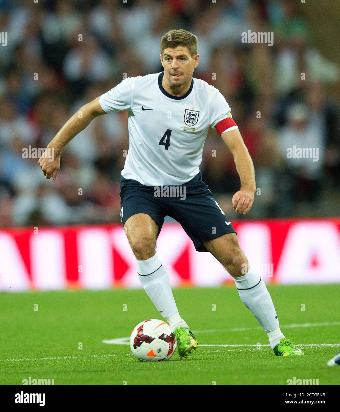 STEVEN GERRARD ENGLAND / MOLDAWIEN BILDNACHWEIS : © MARK PAIN / ALAMY STOCK FOTO Stockfoto