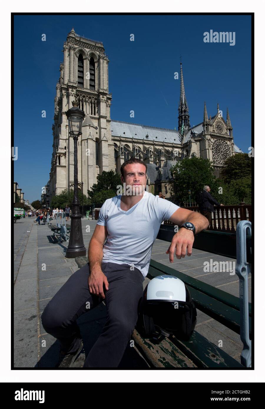 LIONS UND DER WALISISCHE RUGBY-SPIELER JAMIE ROBERTS GENIESSEN DAS LEBEN UND SPIELEN IN PARIS. BILDNACHWEIS : © MARK PAIN / ALAMY STOCK FOTO Stockfoto