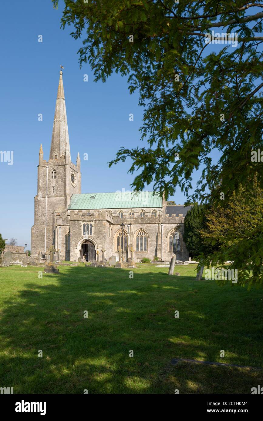 St. Andrew’s Church im Dorf Congresbury, North Somerset, England. Stockfoto