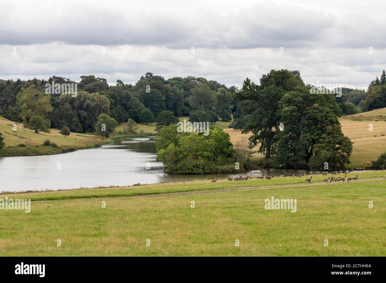 Der See und das Anwesen von Bowood House & Gardens, Wiltshire, England, Großbritannien Stockfoto