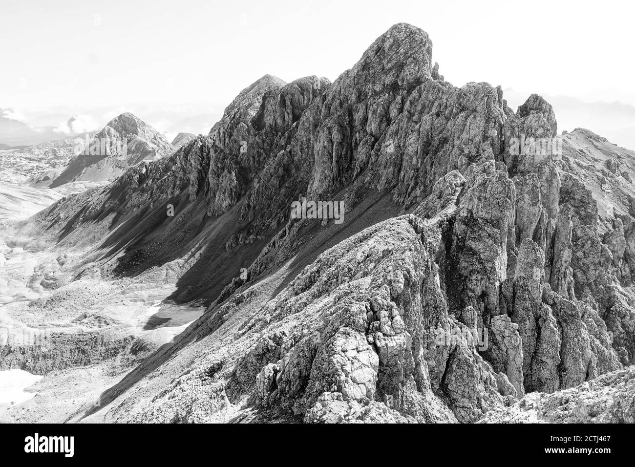 Schwarz-Weiß-Alpenlandschaft, Dachstein, Österreich Stockfoto