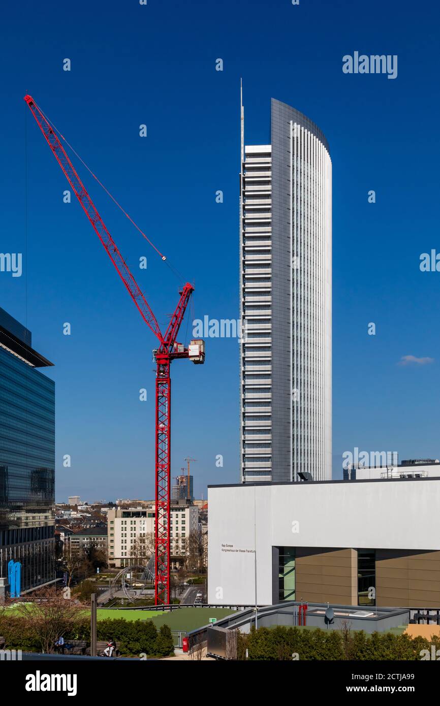 Frankfurt, Hessen, Deutschland: 'Pollux Tower', Teil von 'Kastor und Pollux', auch als 'Forum Frankfurt' bekannt, einer von zwei Bürotürmen im Gallus-Distrikt Stockfoto