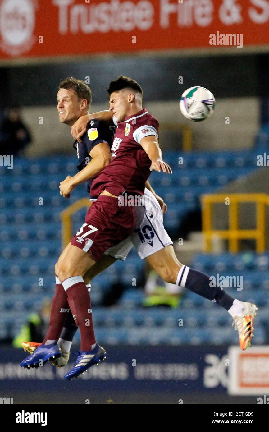 London, Großbritannien. 23. Sep, 2020. Während des Carabao Cup 3. Runde Spiel zwischen Millwall und Burnley spielte hinter verschlossenen Türen in The Den, London, England am 23. September 2020. Foto von Carlton Myrie/Prime Media Images. Kredit: Prime Media Images/Alamy Live Nachrichten Stockfoto