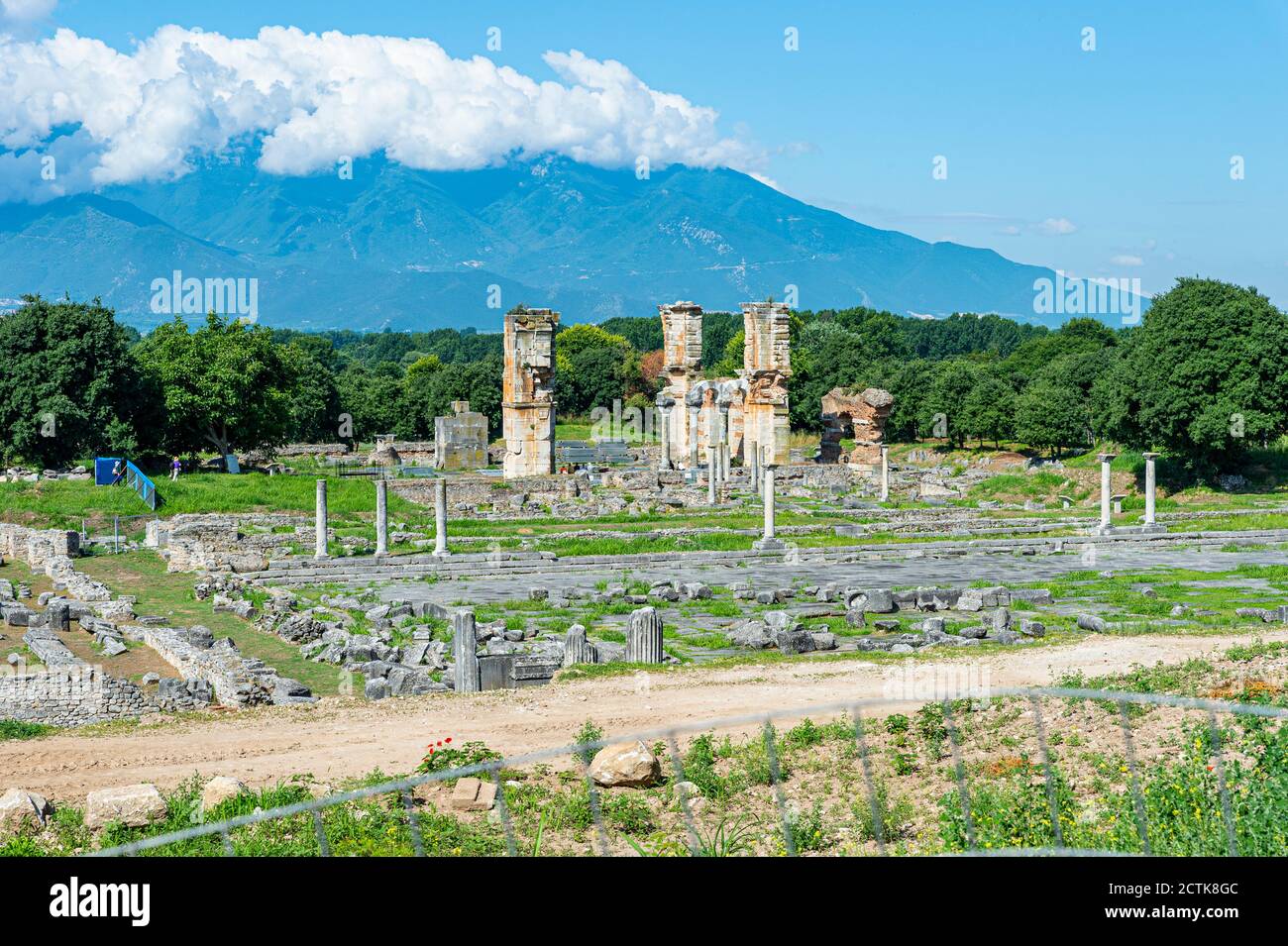 Griechenland, Ostmakedonien und Thrakien, Filippoi, Antike Ruinen von Philippi an sonnigen Tagen Stockfoto