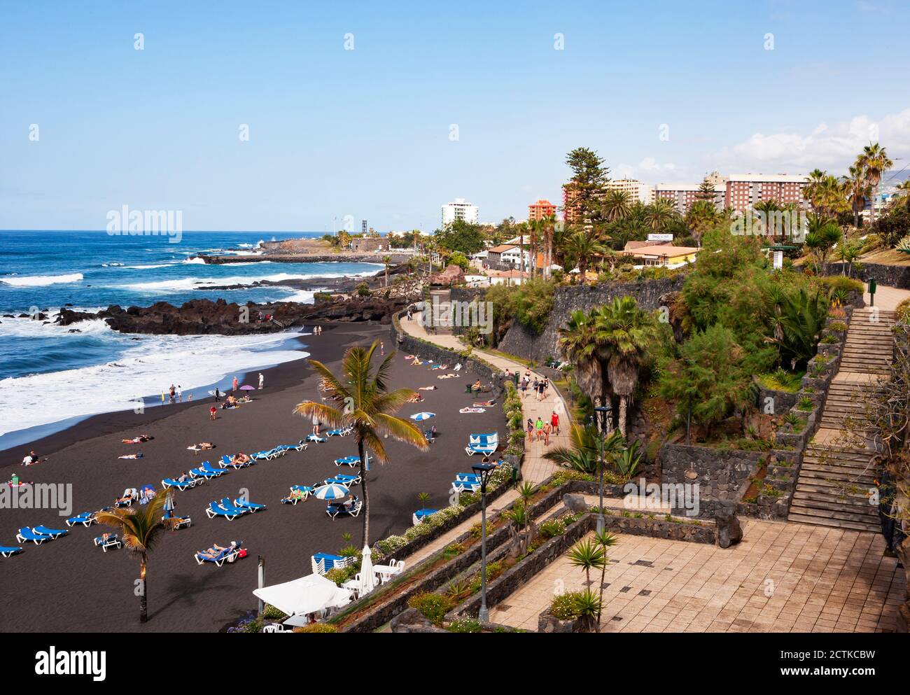 Spanien, Kanarische Inseln, Puerto de la Cruz, Maria Jimenez Strand im Sommer Stockfoto