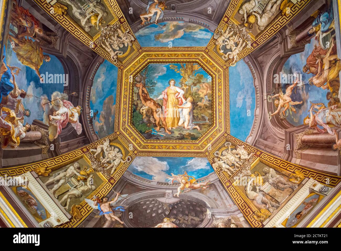 Vatikanstadt. Fresken an der gewölbten Decke des Musensaals im Vatikanischen Museum (Museum Pio Clementino) (nur für redaktionelle Verwendung) Stockfoto