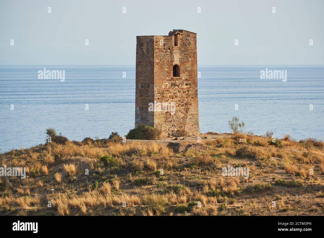 Jaral Tower. Wachturm der Küste von Malaga. Andalusien, Spanien Stockfoto