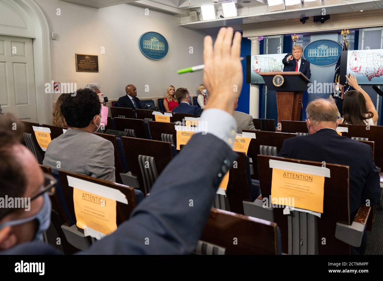 White House Press Briefing. Präsident Donald J. Trump spricht am Donnerstag, den 23. Juli 2020, im James S. Brady Press Briefing Room des Weißen Hauses zu seinen Ausführungen. Stockfoto