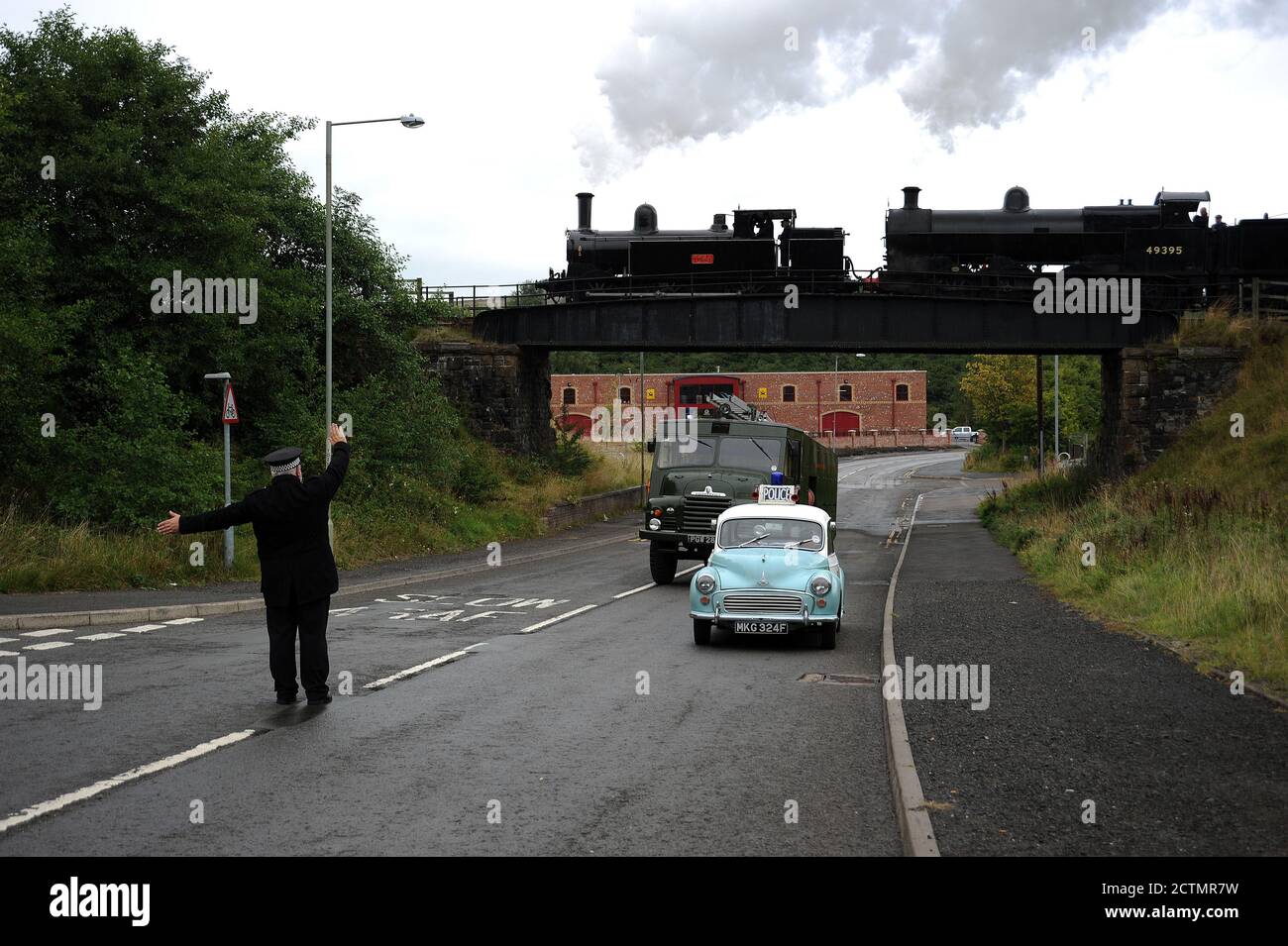 '1054' und '49395' fahren doppelt in der Nähe von Big Pit mit einem Panda Auto und einer Grünen Göttin. Stockfoto