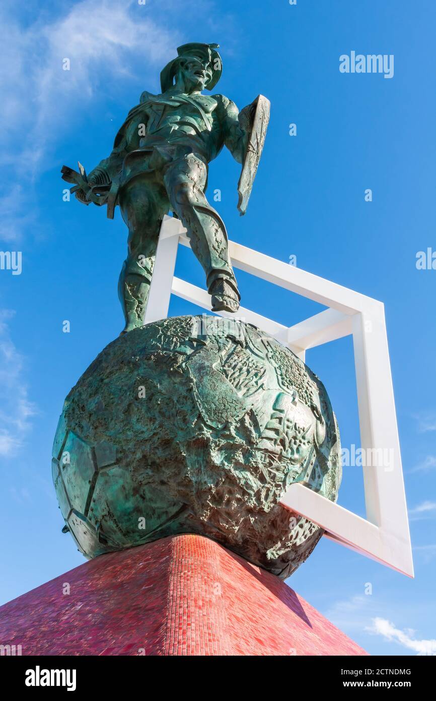 Moskau, Russland – 20. Juni 2017. Skulptur mit dem thrakischen Gladiator Spartacus, der einer der entflohenen Sklavenführer im Dritten Sklavenkrieg war Stockfoto