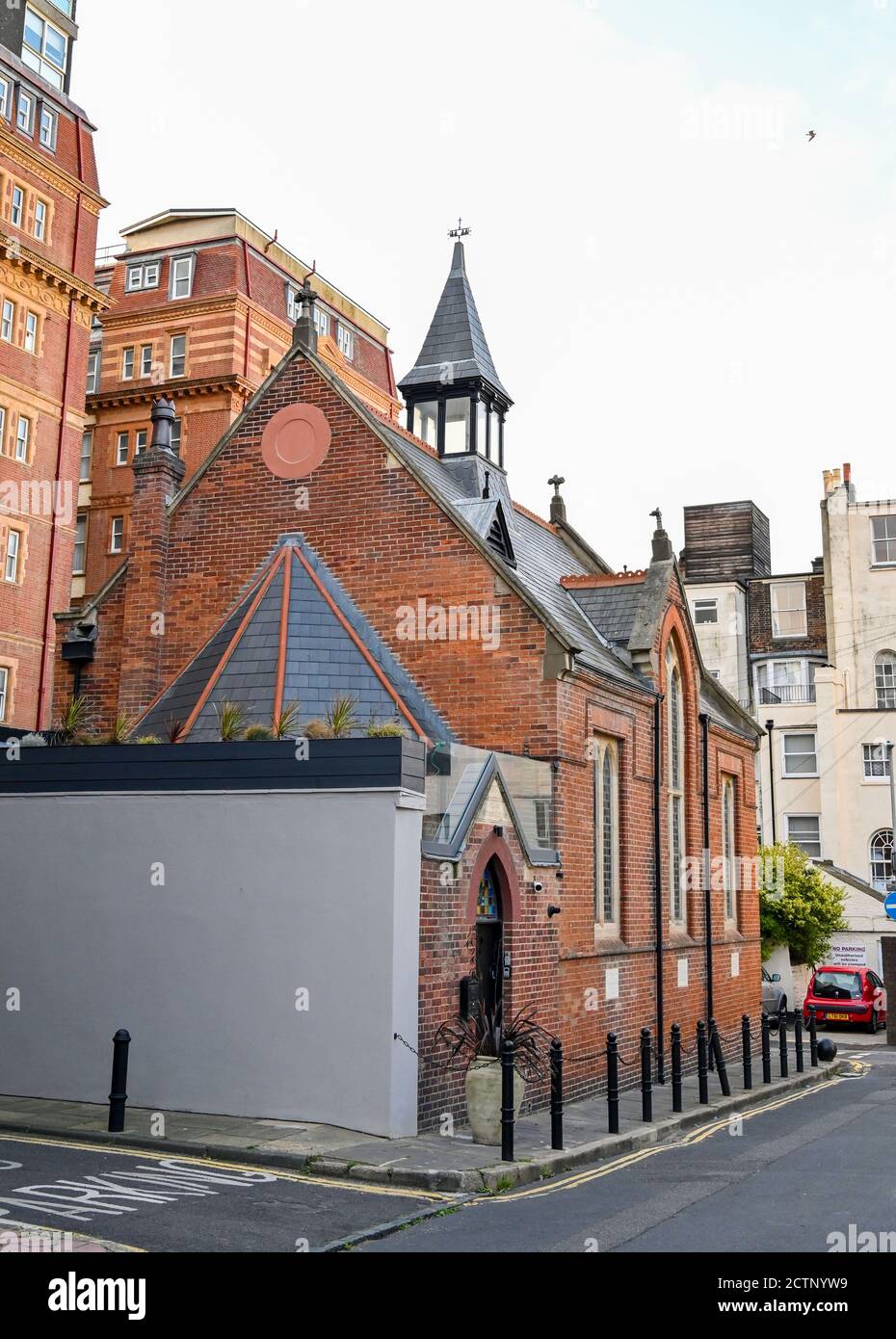 Die französische protestantische Kirche Eglise Protestante Francaise von Brighton ist Ein ehemaliger Ort der Anbetung ist heute ein Zuhause Stockfoto