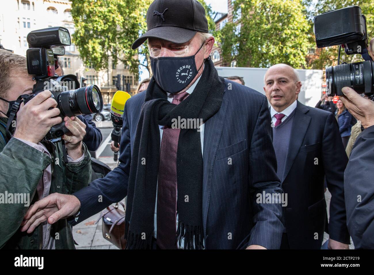 Boris Becker, Tennislegende Boris Becker plädierte heute auf nicht schuldig zu 19 Anschuldigungen des Versäumens, Geld und Eigentum während der Konkursvernehmungen offen zu legen. Stockfoto