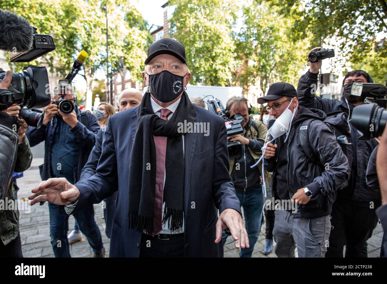 Boris Becker, Tennislegende Boris Becker plädierte heute auf nicht schuldig zu 19 Anschuldigungen des Versäumens, Geld und Eigentum während der Konkursvernehmungen offen zu legen. Stockfoto