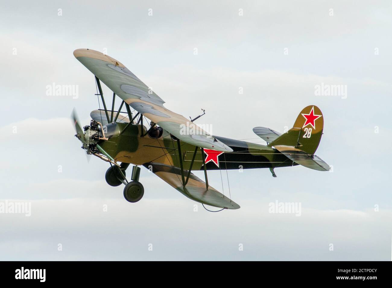 Die Polikarpov Po-2, auch U-2, für ihre anfängliche utschebnyy, (Ausbildung), diente als allgemeines sowjetisches Flugunterweisungsflugzeug. Stockfoto