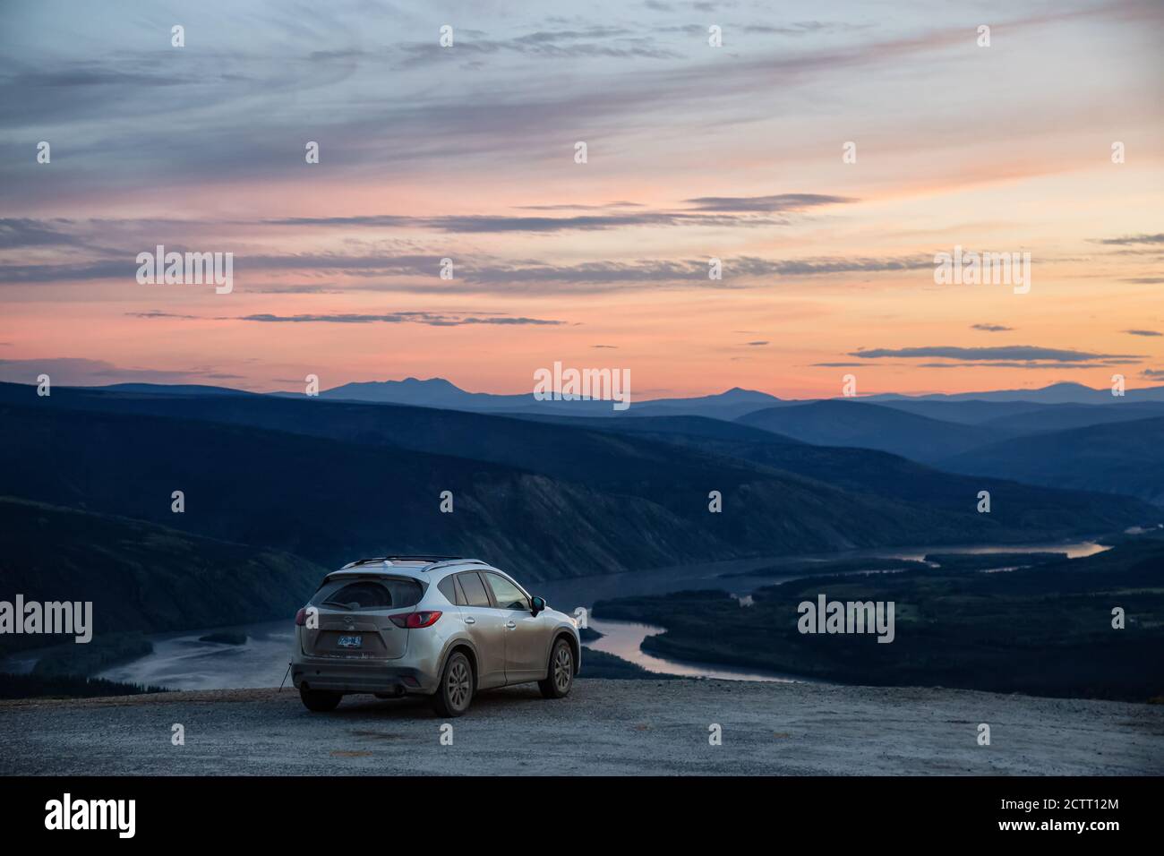 Mazda CX-5 auf einem Berg Stockfoto