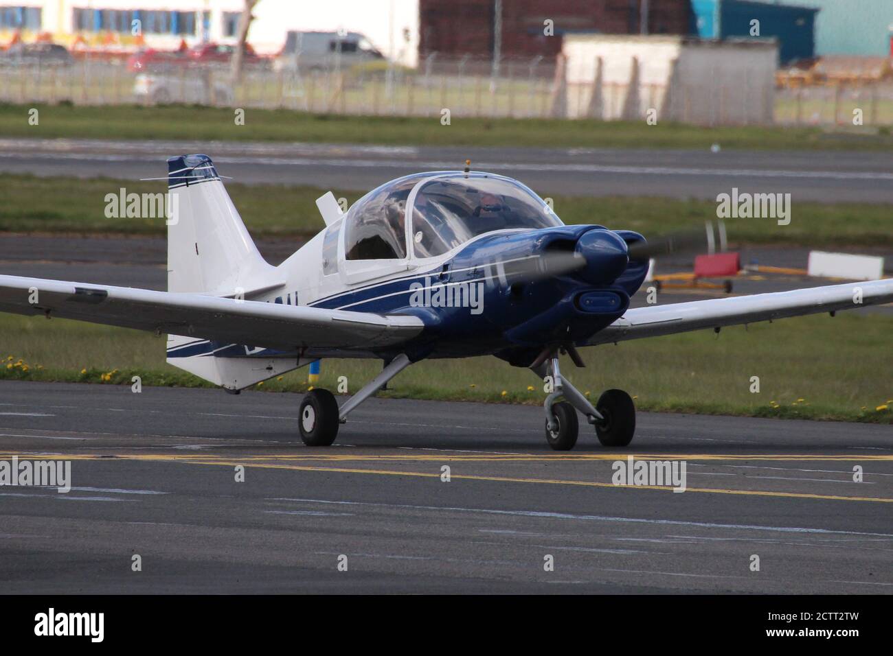 G-ASAL, die einzige schottische Bulldog der Modellfluggesellschaft 124, die jetzt von der Pioneer Flying Company betrieben wird, befindet sich in ihrer Heimatbasis am Flughafen Prestwick, Ayrshire. Stockfoto