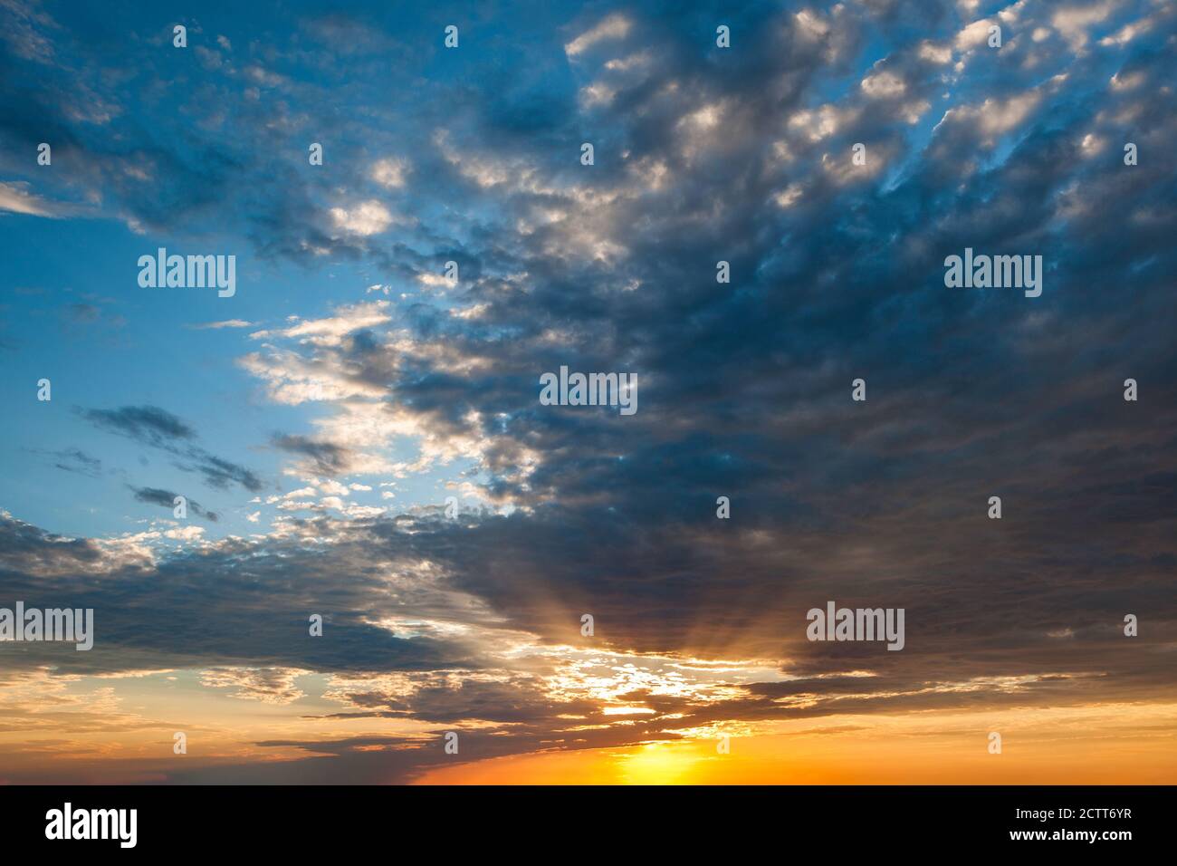 USA, South Dakota, Cloudscape mit untergehenden Sonne Stockfoto