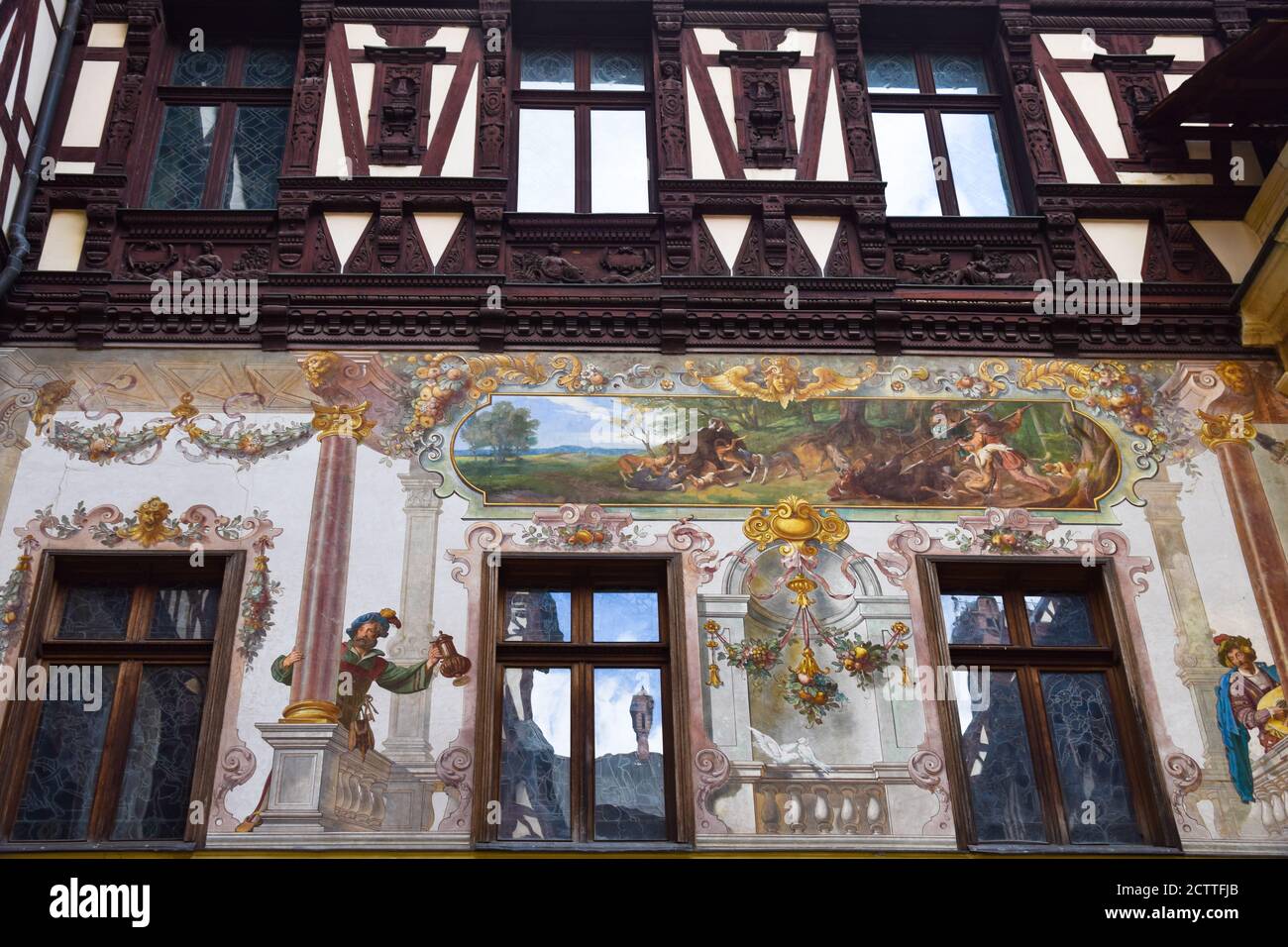 Historische Gemälde in den Mauern von Schloss Peles, Sinaia, Prahova, Rumänien Stockfoto