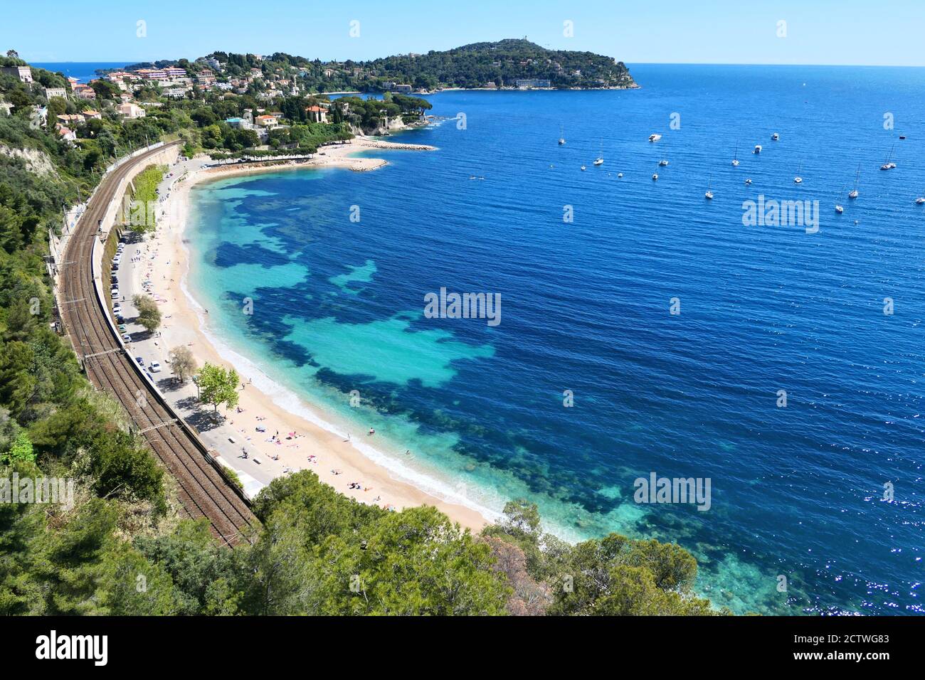 Blick von oben auf den Strand der französischen Riviera, Cote d'Azur, Villefranche Sur Mer. Stockfoto