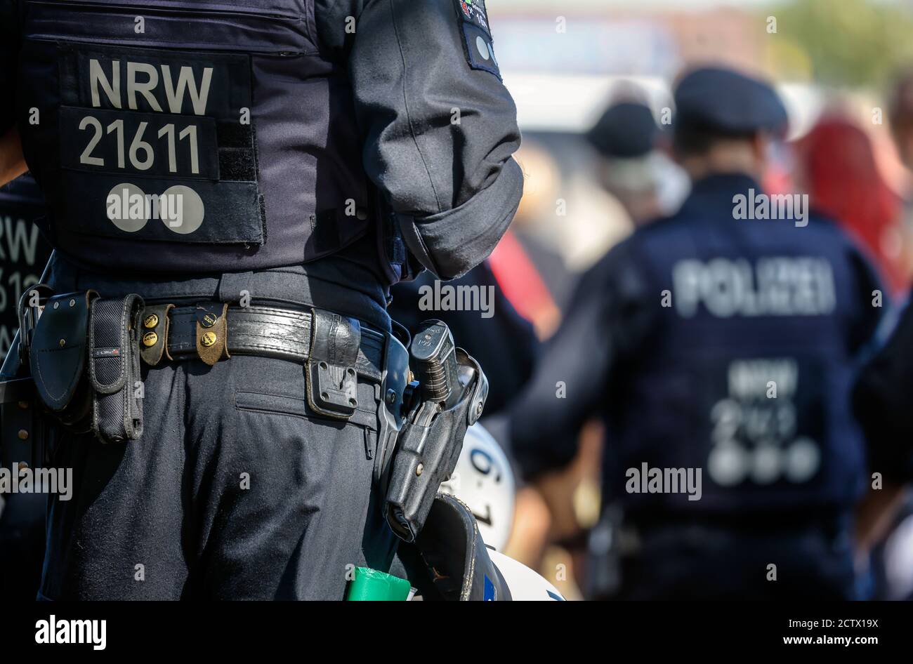20.09.2020, Düsseldorf, Nordrhein-Westfalen, Deutschland - NRW Polizei im Einsatz bei Anti-Corona Demonstration, Demonstration gegen die Gesundheitspolitik der Stockfoto