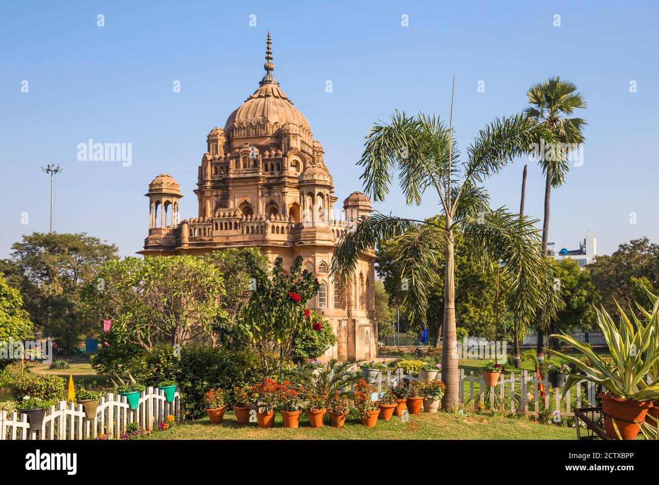 Indien, Uttar Pradesh, Lucknow, Begum Hazrat Mahal Park, Grab von khurshid Zadi oder Mushir Zadi Stockfoto