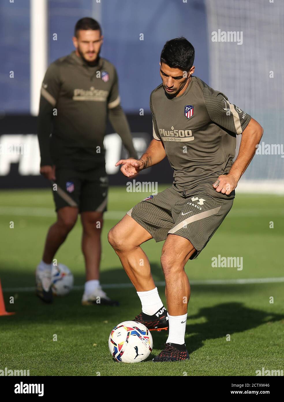 Madrid, Spanien. September 2020. Atlético de Madrid Training im Wanda Metropolitano Stadion, in Madrid am 25. September 2020 Entrenamiento del Atlético de Madrid en el estadio Wanda Metropolitano, en Madrid a 25 de Septiembre de 2020 Luis Suarez POOL/Atletico Madrid/Cordon Quelle: CORDON PRESS/Alamy Live News Stockfoto