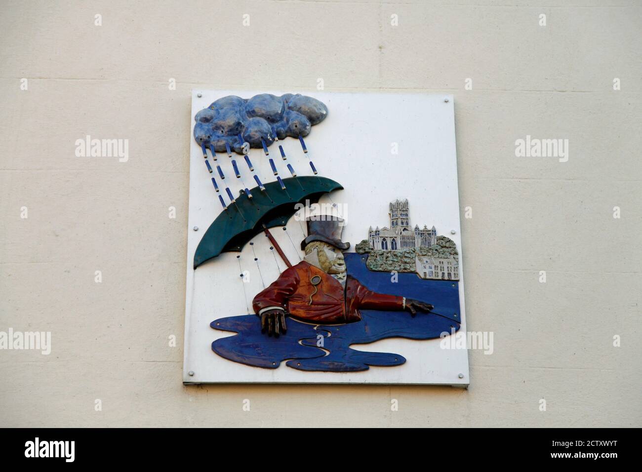 Plakette, die an einem Haus in Faringdon, Oxfordshire, angebracht ist, um den Kinderreim zu feiern Doktor Foster ging nach Gloucester. Stockfoto