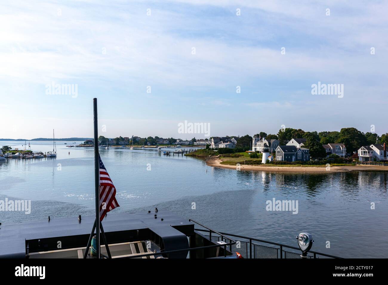 Hyannis Rear Range Lichtansicht von der Fähre nach Nantucket, Hyannis, Barnstable, Cape Cod Peninsula, Massachusetts, USA Stockfoto