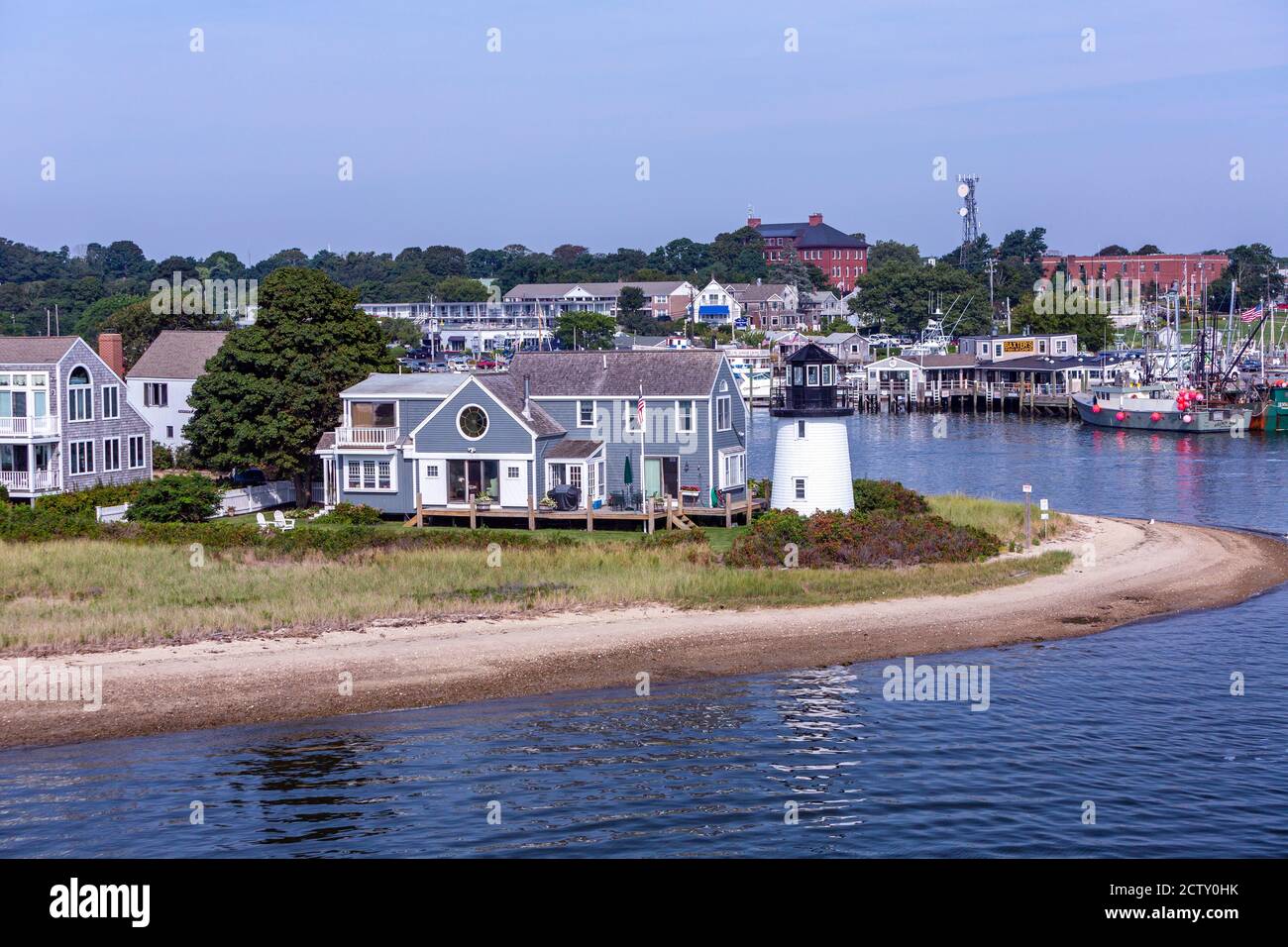 Hyannis Rear Range Lichtansicht von der Fähre nach Nantucket, Hyannis, Barnstable, Cape Cod Peninsula, Massachusetts, USA Stockfoto