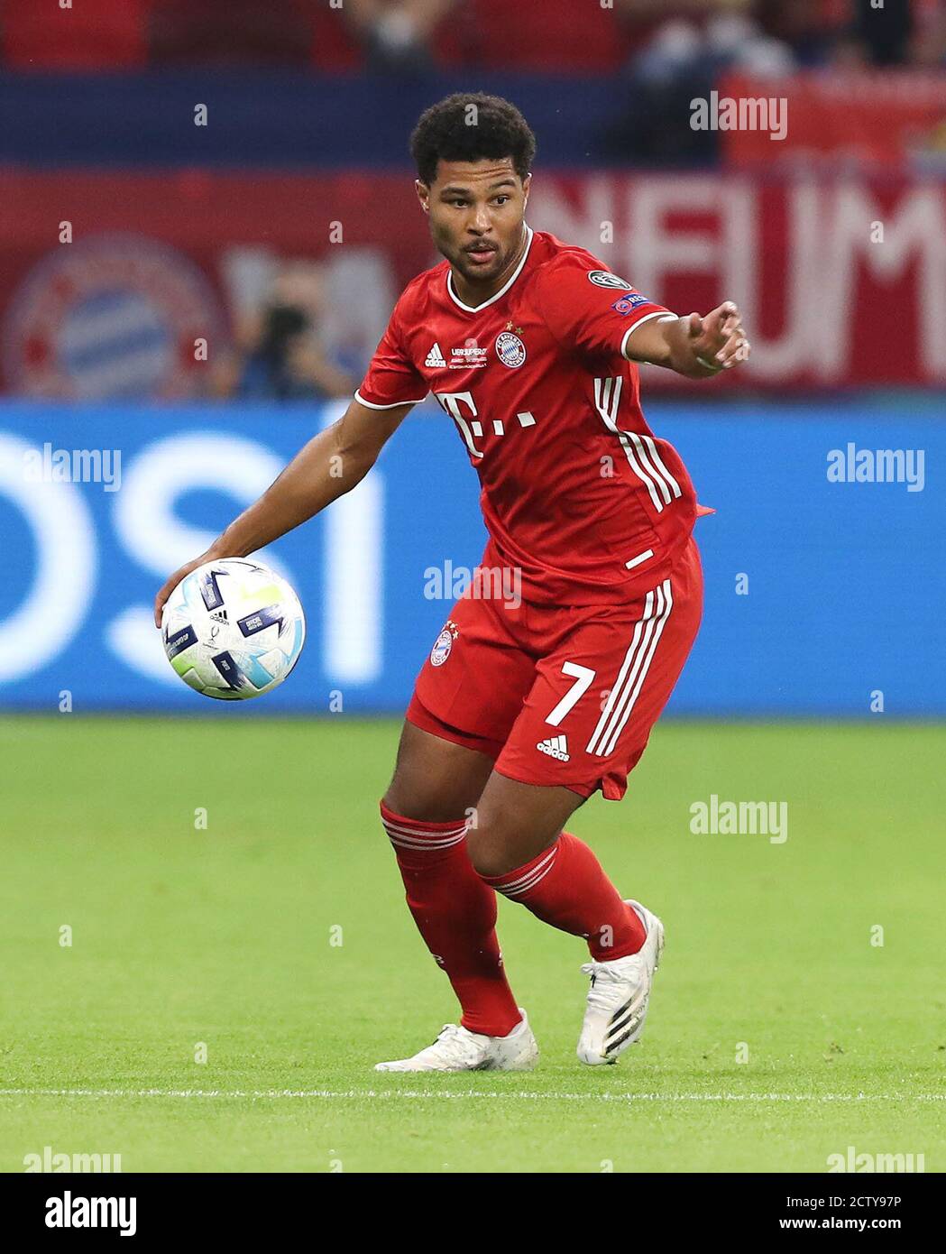 Budapest, Ungarn. 24. Sep, 2020. firo: 24.09.2020 Fuvuball, Fußball UEFA Super Cup 2020 FC Bayern Mvºnchen München - Sevilla FC 2: 1 NV FCB Serge Gnabry, Einzelaktion, weltweit Credit: dpa/Alamy Live News Stockfoto