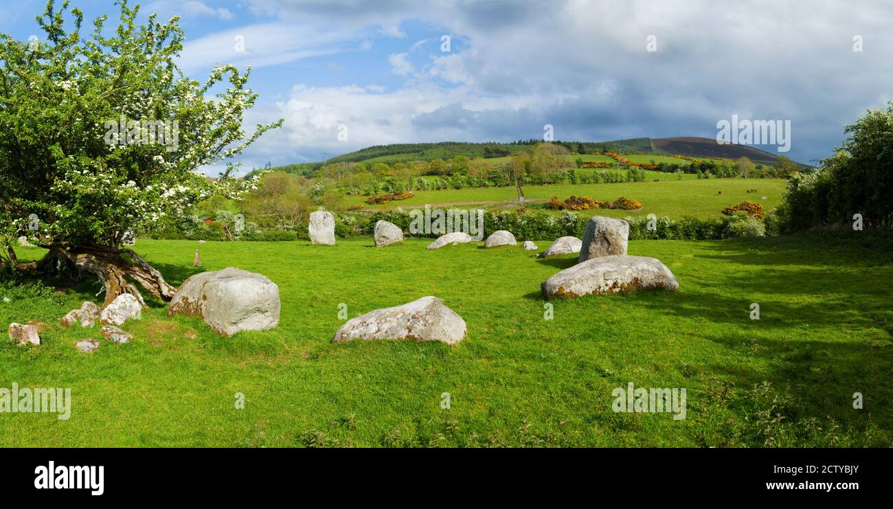 Piper's Stone Bronzezeit Steinkreis 14 Granitfelsen, Piper's Stone, Hollywood, County Wicklow, Republik Irland Stockfoto