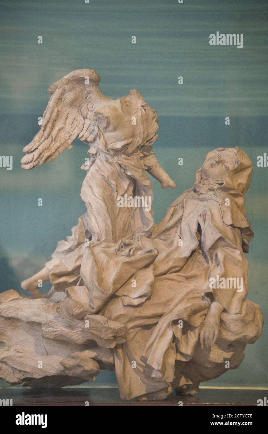 Ekstase der Heiligen Teresa Statue in einem Museum, Winterpalast, Staatliche Eremitage Museum, Schlossplatz, St. Petersburg, Russland Stockfoto