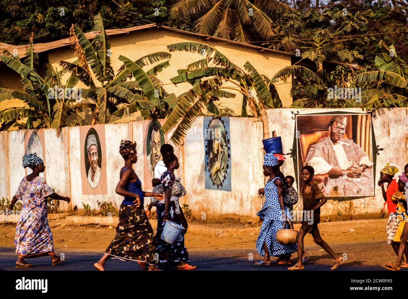Die Mauer der Helden Conakry Guinea Westafrika 1979 Stockfoto