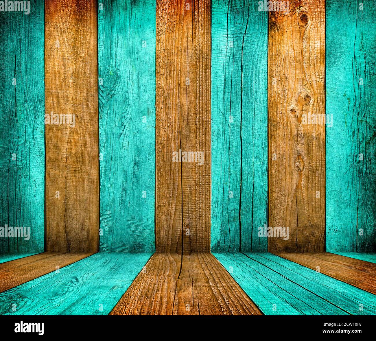 Alte hölzerne Raumeinrichtung, grüner leerer Hintergrund mit Platz für Ihren Text oder Design Stockfoto