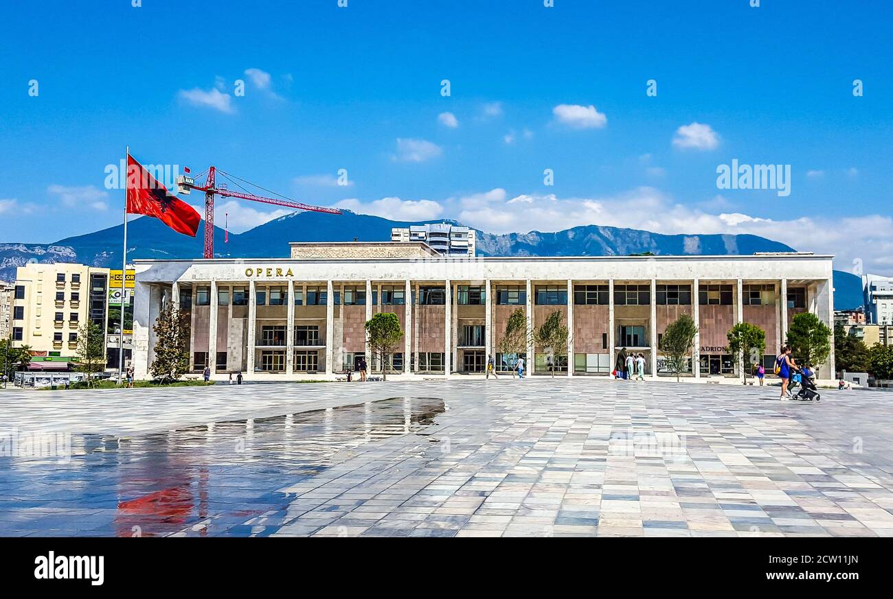 Das Nationaltheater für Oper und Ballett Albaniens in Tirana. Stockfoto