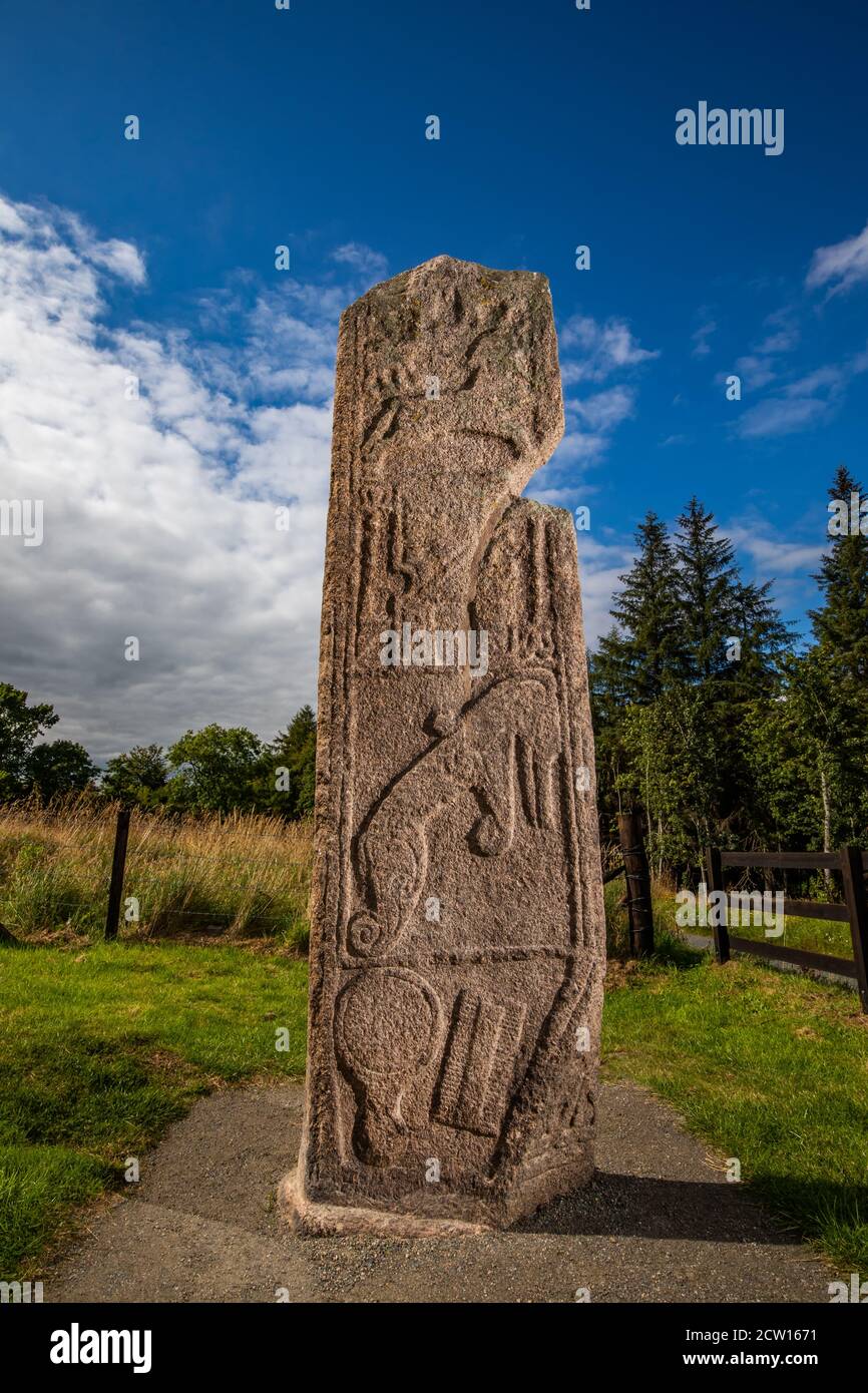 Der Maiden Stone, ein alter stehender Pictish Symbol Stein in der Nähe von Inverurie, Aberdeenshire, Schottland, Großbritannien Stockfoto