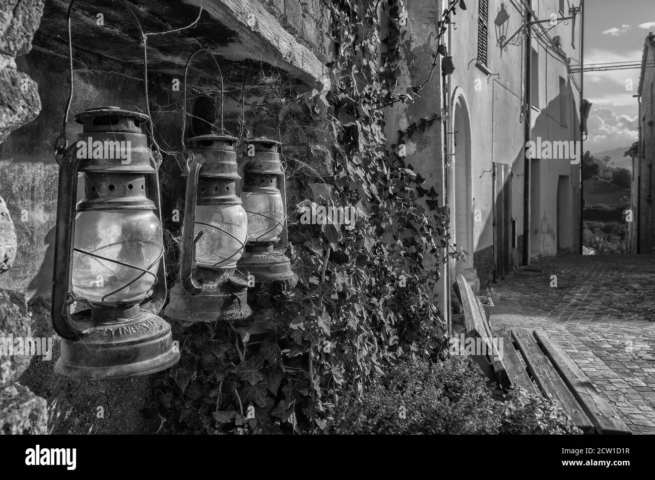 Mittelalterliche Dorf nidastore ist Teil der Gemeinde Arcevia, in der Provinz Ancona, in der Region Marken Stockfoto